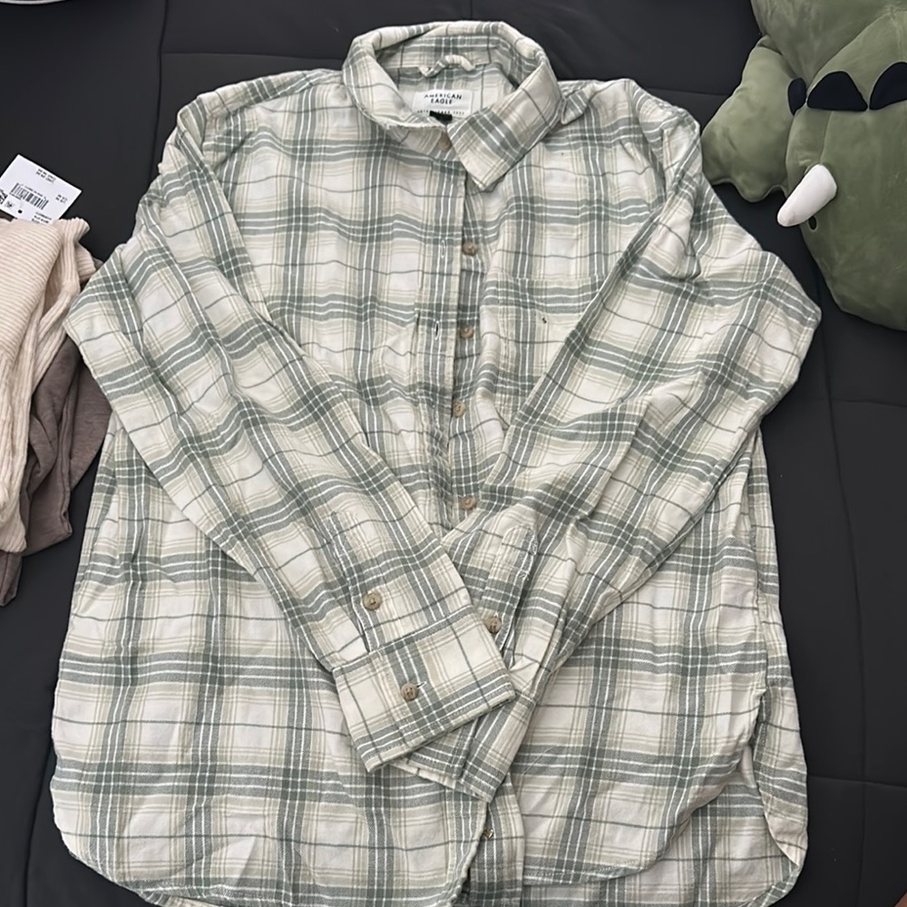 American Eagle Outfitters Green and White Casual Button Down Shirt